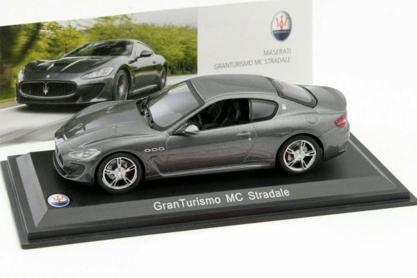 MAGMAS02 - MASERATI GranTurismo MC Stradale metallic grijs - 1