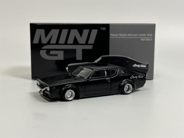 MGT00655-R - NISSAN Skyline Kenmeri Liberty Promener Mat Zwart - 1