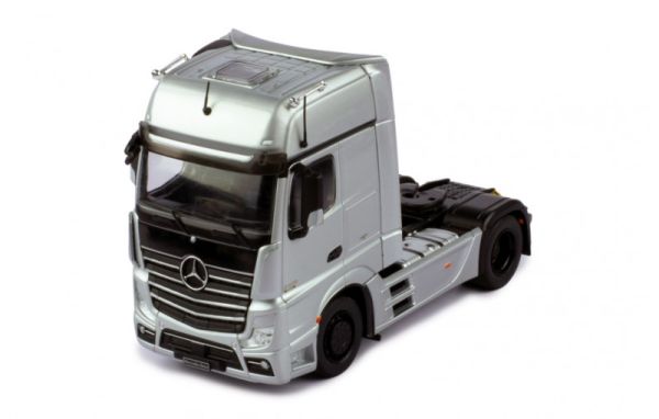 IXOTR124 - MERCEDES Actros MP4 4x2 Zilver - 1