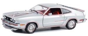 GREEN13670 - 1978 FORD Mustang II King Cobra zilver