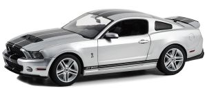 GREEN13673 - 2011 FORD Mustang GT500 Zilver met zwarte strepen