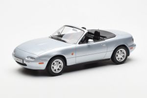 NOREV188023 - MAZDA MX-5 1989 Zilver