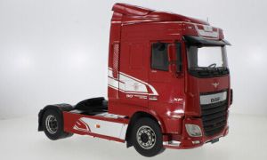 PRX30211 - 2018 DAF XF Space Cab 4x2 Rood metallic