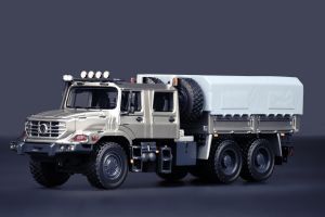 IMC32-0129 - MERCEDES-BENZ Zetros 6x6 bakwagen met dubbele cabine - Beperkt tot 200 eenheden