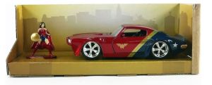 JAD33089 - 1972 PONTIAC Firebird met WONDER WOMAN figuur