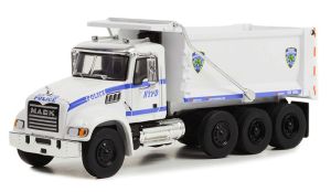 GREEN45160-B - MACK granieten kipper 8x4 2019 NYPD S.D TRUCKS serie onder blister