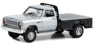 GREEN46120-B - DODGE Ram W350 Silver 1985 uit de serie DUALLY DRIVERS in blisterverpakking