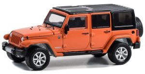 GREEN62010-E - JEEP Wrangler Unlimited 2010 Oranje uit de film Cold Pursuit 2019 in blisterverpakking