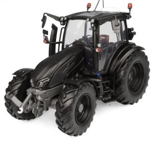 UH6440 - VALTRA G135 Unlimited Matzwart - gelimiteerd tot 1000 stuks