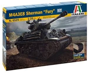 ITA6529 - M4A3E8 Sherman FURY-tank om te monteren en te schilderen