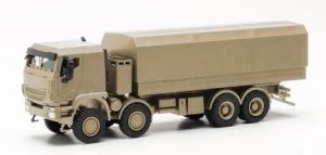 HER746984 - IVECO Trakker 8x8 met zandbeige dekzeilbed