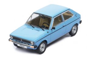 IXOCLC423N - VOLKSWAGEN POLO MKI 1975 lichtblauw