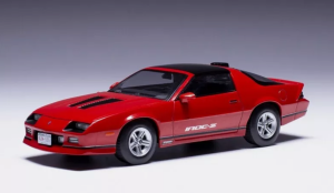 IXOCLC562N.22 - CHEVROLET Camaro Iroc-Z 1986 rood