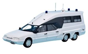 PER918 - CITROEN XM Tissier 1007 wit met Ambulances stickers - Gelimiteerd tot 150 ex.