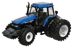 REPB22 - NEW HOLLAND 8560 achter twin