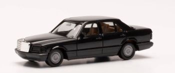 HER013727-002 - MERCEDES S CLASS in zwarte kit