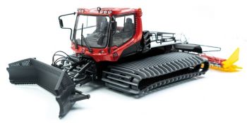 JC0430 - PISTENBULLY 400 Park Pro sneeuwruimer