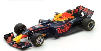 SPA18S304 - RED BULL Racing #3 GP Spanje 2017 TAG Heuer RB13 D.Ricciardo