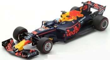 SPA18S310 - RED BULL Racing #3 Winnaar GP Azerbeidzjan 2017 TAG Heuer RB13 D.Ricciardo