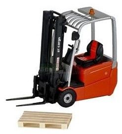 ROS00146 - BT heftruck met 1 pallet Schaal: 1/23