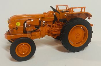 UH2676 - RENAULT D22-tractor