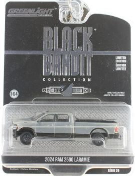 GREEN28150-F-GRIS - Grijze RAM 2500 Laramie 2024 uit de BLACK BANDIT serie in blisterverpakking