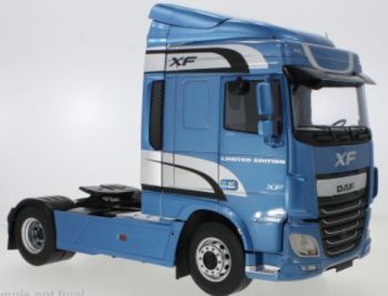 PRX30213 - 2018 DAF XF Space Cab 4x2 Light Blue Metallic