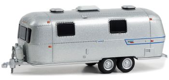 GREEN34140-E - Caravan AIRSTREAM Ambassador International Land Yacht 1973 grijs uit de serie HITCHED HOMES in blisterverpakking