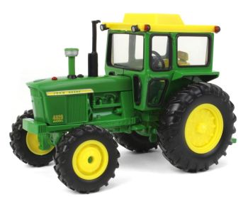 ERT45864 - JOHN DEERE 4020 met cabine en FWA