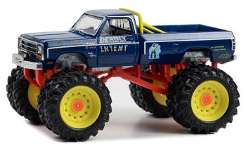 GREEN49130-E - 1986 DODGE RAM D-250 DEADLY INTENT monster truck uit de KINGS OF CRUNCH serie in blisterverpakking