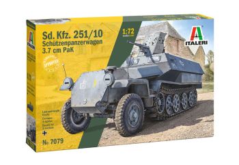 ITA7079 - Sd.Kfz.251/10 om in elkaar te zetten en te schilderen