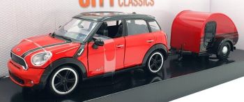 MMX79761 - MINI COOPER Countryman S met Rode Caravan