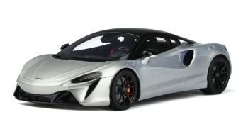 GT873 - MCLAREN ARTURA SILVER 2021 grijs