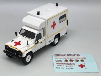 ALARME0056 - LAND ROVER 130 Army Ambulance White - Beperkt tot 200 stuks