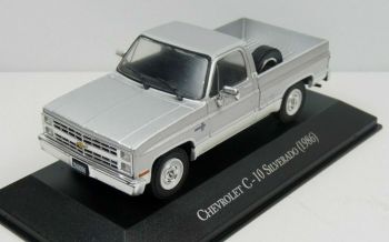 MAGARGAQV16 - CHEVROLET C-10 Silverado 1986 Zilver