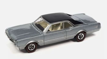 AW64402B-E - OLDSMOBILE 442 1966 Zilver – In blister