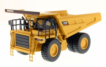 DCM85104 - CATERPILLAR 777D dumper met chauffeur