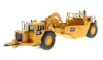 DCM85175 - Schraper CATERPILLAR 657G met chauffeur