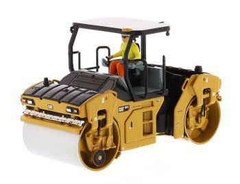 DCM85594 - CATERPILLAR CB 13 tandemwals met luifel