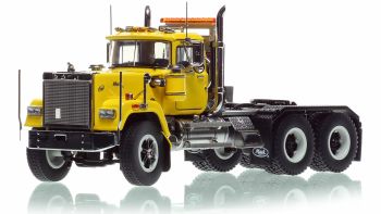 HHR138G-2 - MACK Superliner Heavy Spec met tandemassen Geel