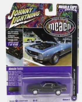 JLMC031B-F - CHEVROLET COPO Camaro RS 1969 groen uit de serie MUSCLE CARS 2022 in blisterverpakking