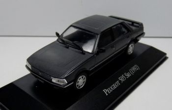 MAGARG50-01 - PEUGEOT 505 SRI 1992 Grijs in blister