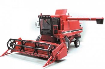 REP113 - INTERNATIONALE Axial Flow 1640 oogstmachine