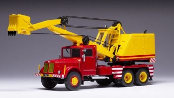 IXOTRU042.22 - TATRA 111 D030 A 6x4 bakwagen met shovel 1958 rood en geel